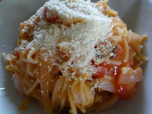One pot pasta : Tomate & piment d’espelette