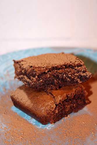 Brownie fondant au chocolat - Les bonnes recettes de Julie