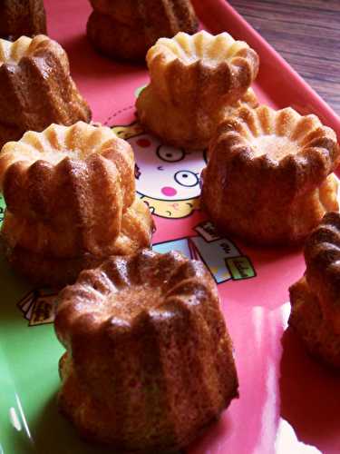 Cannelés bordelais