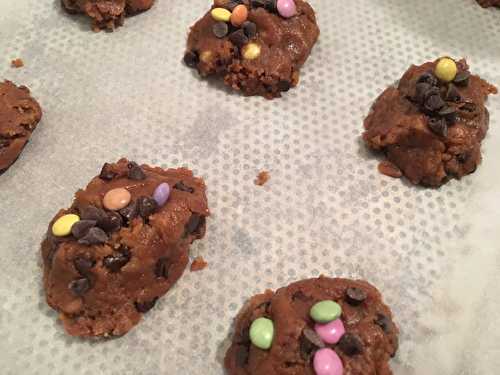 Cookies aux pépites de chocolat & Smarties - Les bonnes recettes de Julie