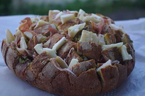 Pain hérisson pesto, Saint-Nectaire & jambon de parme