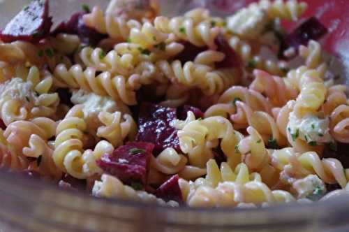 Salade de pâtes : fusilli, betteraves & Boursin salade !