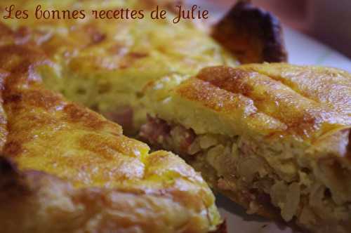 Tarte gourmande aux oignons et aux allumettes