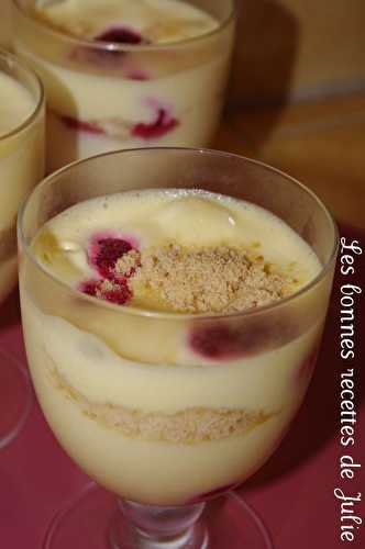 Tiramisu aux framboises, chocolat blanc et petits beurres