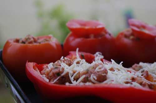 Tomates farcies de sa maman, & poivrons farcis