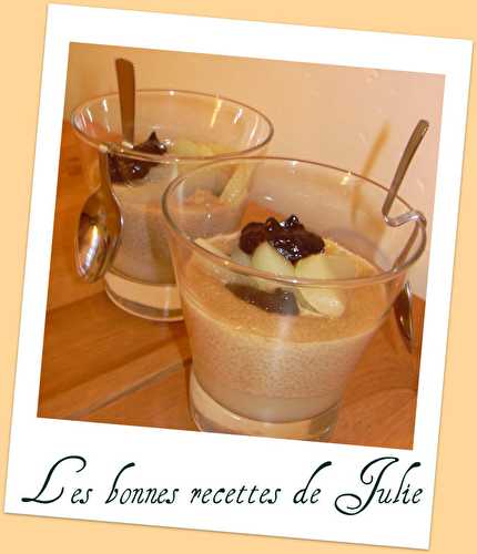 Verrine de poires & de chocolat fondu sur son lit de semoule vanillée