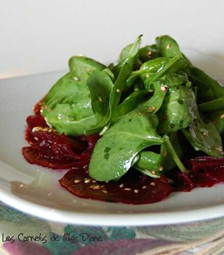 Betteraves et épinards en salade , sans gluten et sans lactose