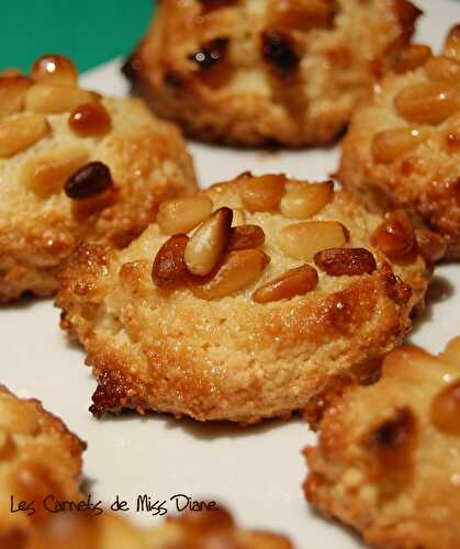 Biscuits aux amandes et aux noix de pin, sans gluten et sans lactose