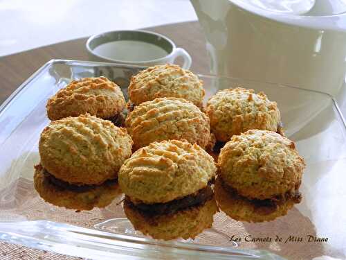 Biscuits sandwich à l'avoine et aux dattes, sans gluten et sans lactose