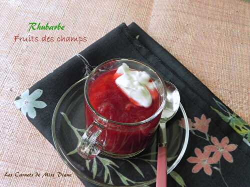 Compote de rhubarbe et fruits des champs, sans gluten et sans lactose