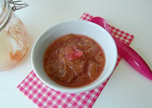 Compote de rhubarbe, tout simplement... sans gluten et sans lactose