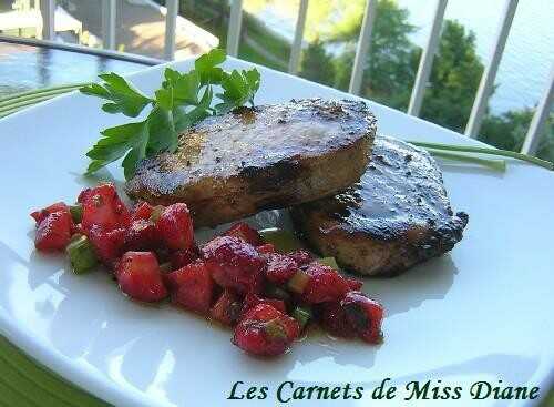 Côtelette de porc marinée et sa salsa de fraises, sans gluten et sans lactose