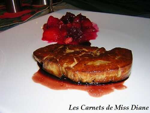 Foie gras poêlé et compote de fruits épicée, sans gluten et sans lactose