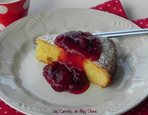 Gâteau à la polenta et compote de griottes, sans gluten