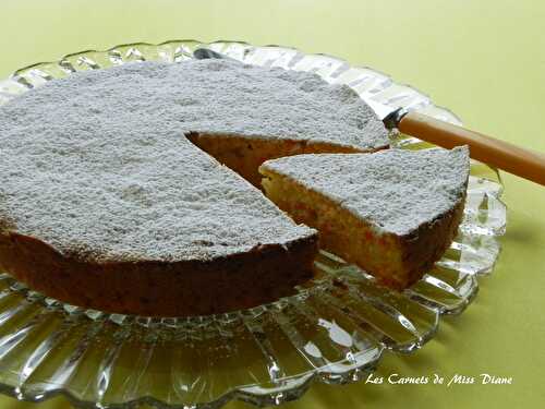 Gâteau aux carottes et amandes de Mamina, version sans gluten et sans lactose