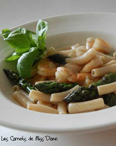 Penne aux asperges et aux crevettes, sans gluten