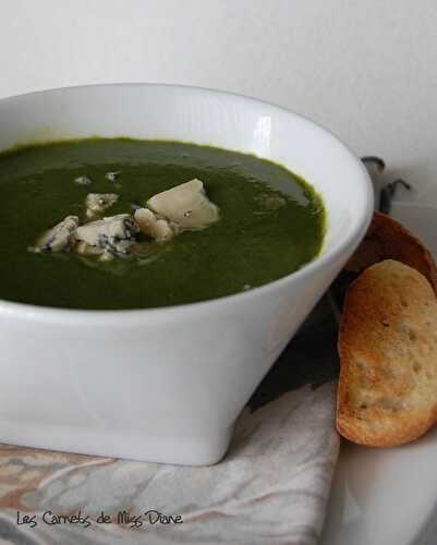 Potage aux épinards et au bleu