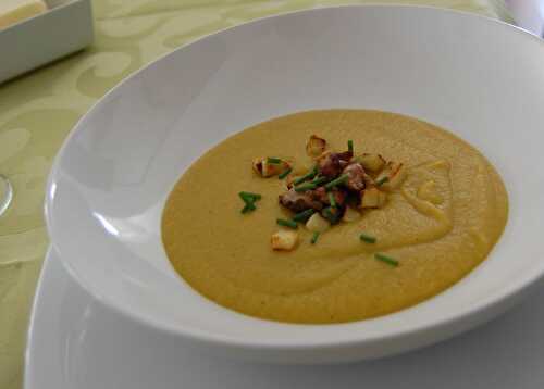 Potage de chou-fleur au cari de Madras et son foie gras aux pommes, sans gluten et sans lactose