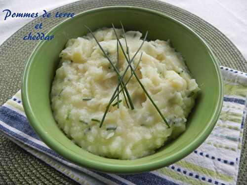 Purée de pommes de terre au cheddar et à la ciboulette, sans gluten