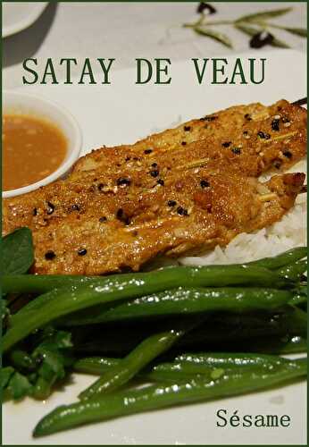 Satay de veau de lait, sauce au sésame, sans gluten