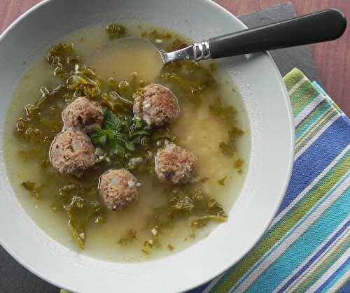 Soupe aux boulettes d'agneau et au chou kale, version sans gluten et sans lactose