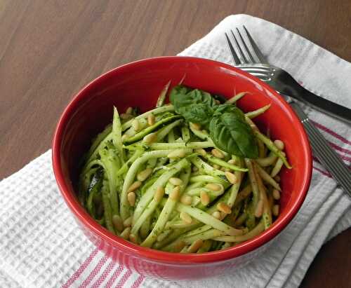 Spaghetti de courgettes au pesto, sans gluten et sans lactose