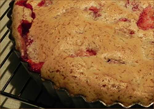 Tarte légère aux fraises et à la noix de coco, sans gluten et sans lactose