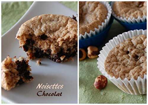 Un p'tit bonjour et des muffins aux noisettes et au chocolat, sans gluten