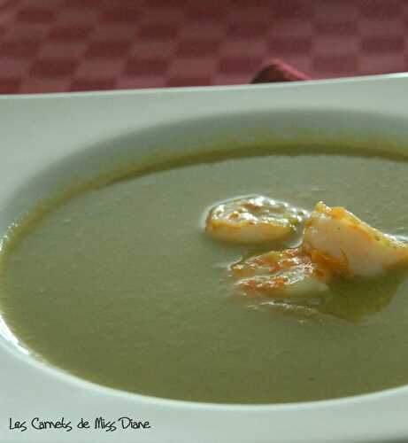 Velouté d'asperges et crevettes à l'orange