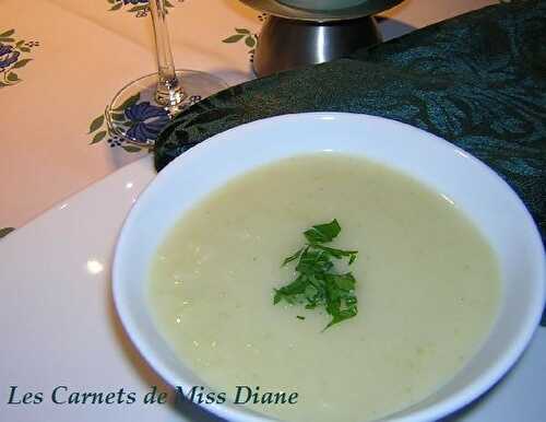 Velouté de céleri aux pommes, sans gluten et sans lactose