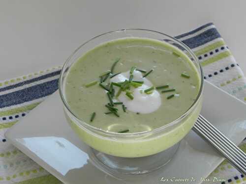 Velouté froid à l'avocat... pour calmer un homme qui a faim, sans gluten et sans lactose