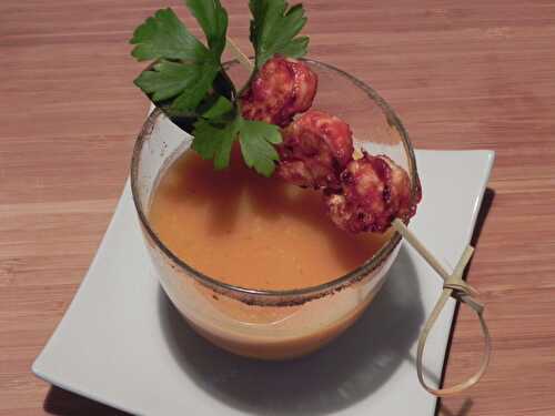 Verrine de potage Crécy et ses crevettes épicées, sans gluten et sans lactose