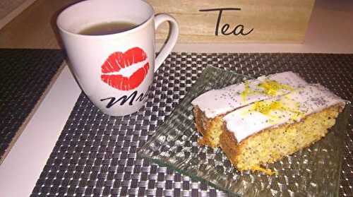 Cake au citron & graines de pavot hyper moelleux & acidulé