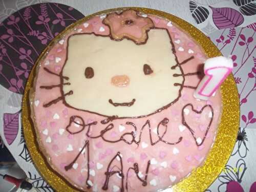 Gateau d'anniversaire hello kitty