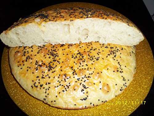 Pain aux grains de nigelle (khobz chaway)