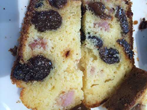 Cake aux Pruneaux et Lardons