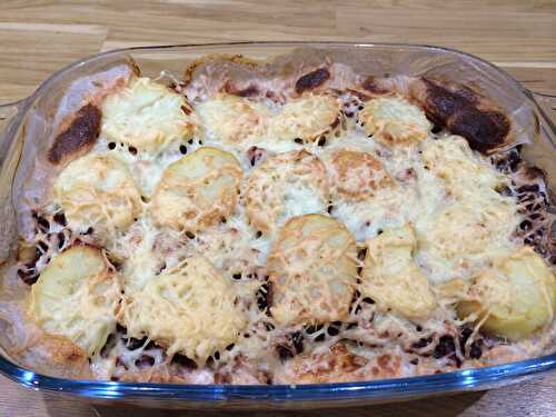 Gratin de pommes de terre a la viande hachée