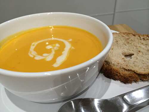 Potage de carottes à la crème et au miel