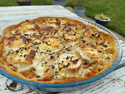 Tarte au poulet, chèvre et miel.