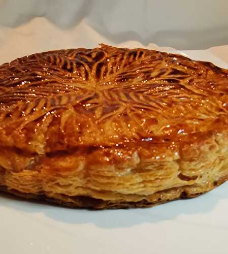 Galette des rois crème d’amandes à ma façon- companion (ou pas)