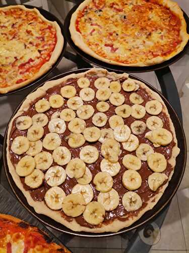 Pizza sucrée nutella bananes (coco)