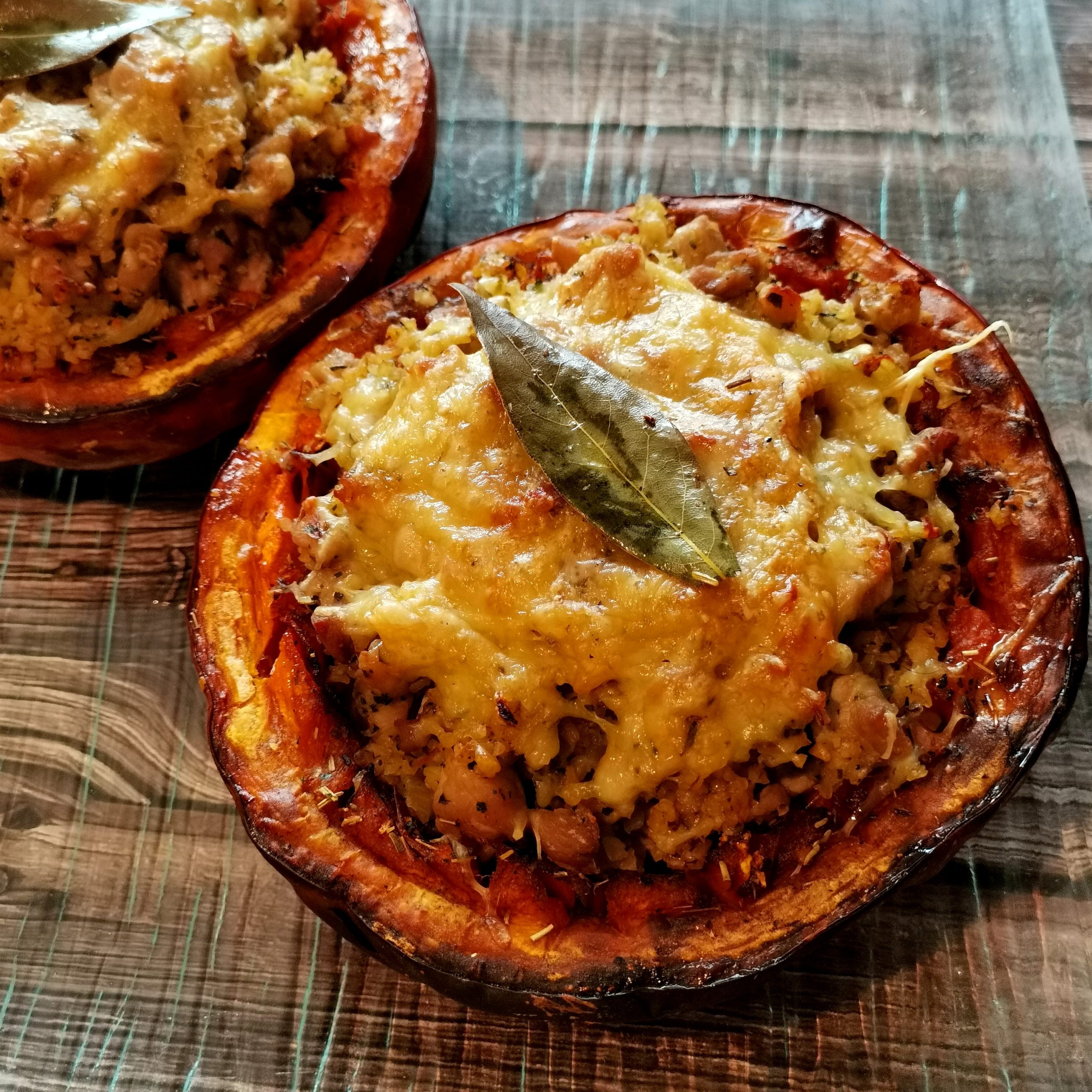 Potimarron farçi au quinotto, viande et fromage