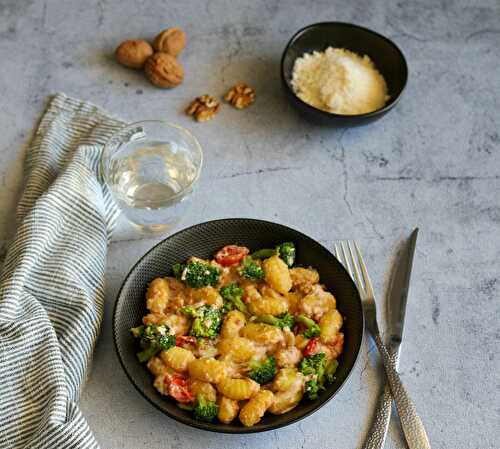 Gnocchis aux brocolis parmesan et noix