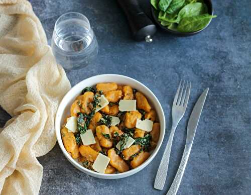 Gnocchis à la patate douce épinards sésame et parmesan