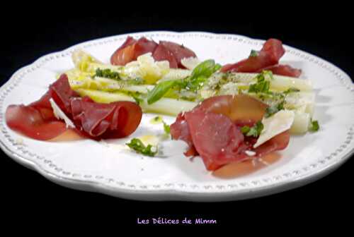 Asperges blanches à la bresaola