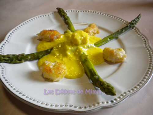 Asperges vertes et langoustines en sauce safranée