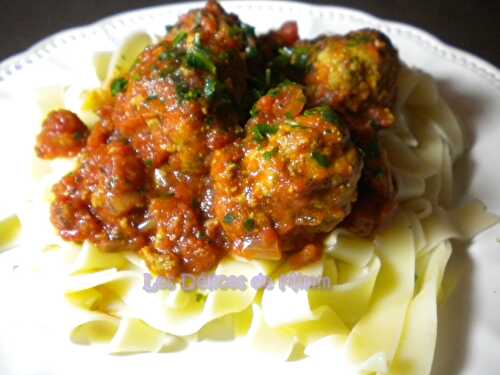 Boulettes de viande, sauce tomates