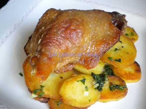 Confit de canard et pommes de terre sarladaises