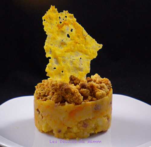 Crumble de pommes de terre, carottes et lardons