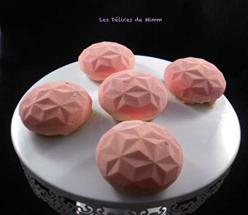 Framboises précieuses : entremets individuels